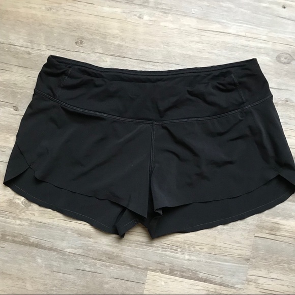 lululemon athletica Pants - Lululemon Black Hotty Hot Shorts